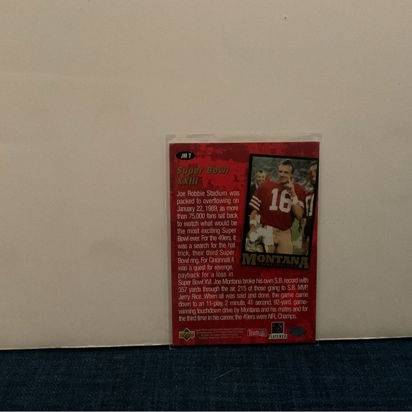 JOE MONTANA COLLECTORS CHOICE THREE CARD SET BRAND NEW IN SLEEVES SHIPS FAST!!!! - Picture 4 of 8
